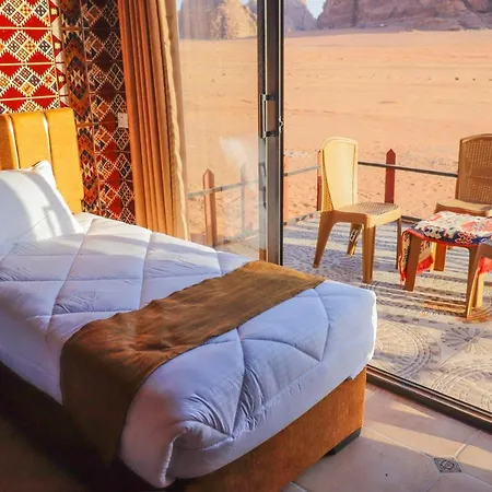 Magic Bedouin Star Hotel Wadi Rum Exterior photo