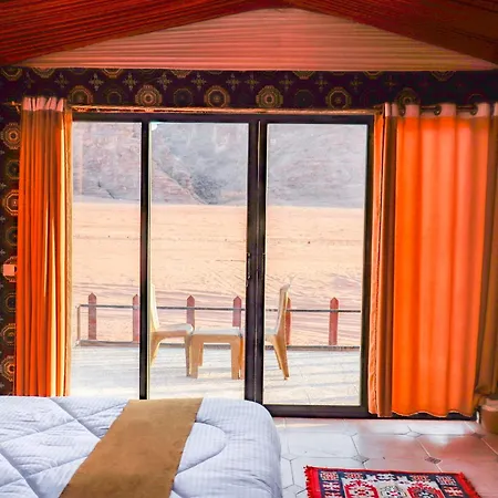 Magic Bedouin Star Hotel Wadi Rum Exterior photo