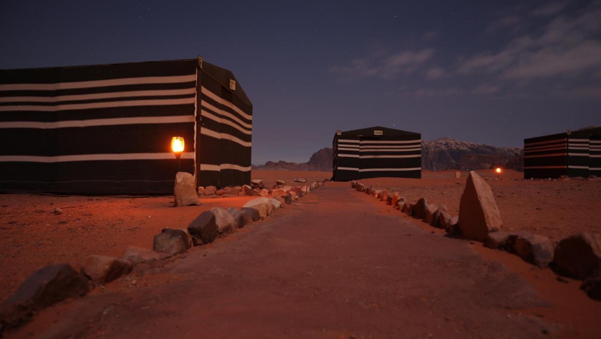 Resort Magic Bedouin Star
